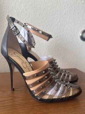 NWT Jessica Simpson Westah Smoke Studded Spike Heels 7.5